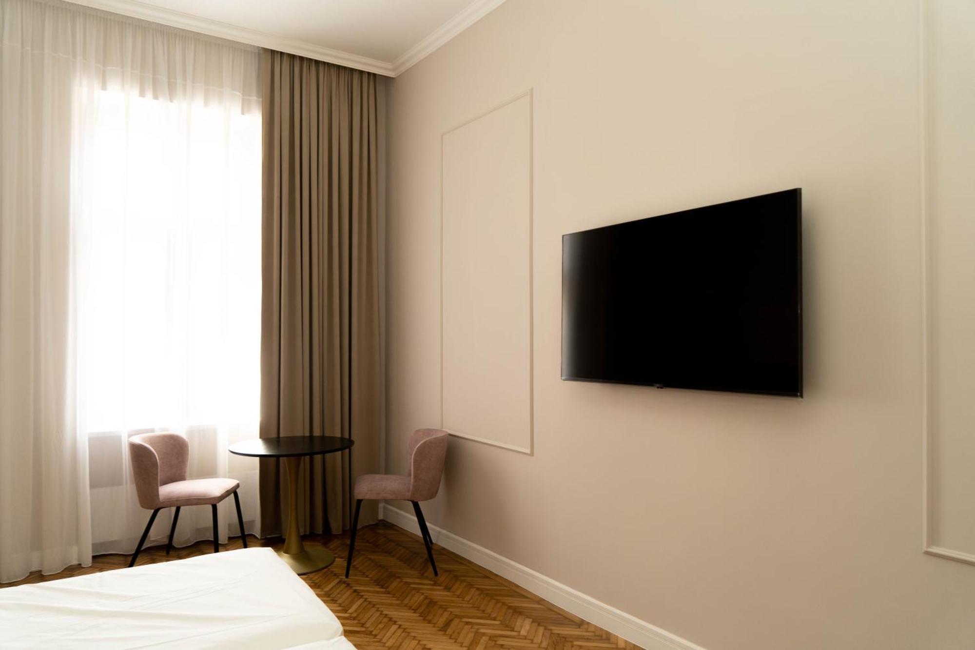 Bloom Downtown Suites Cluj-Napoca Eksteriør bilde
