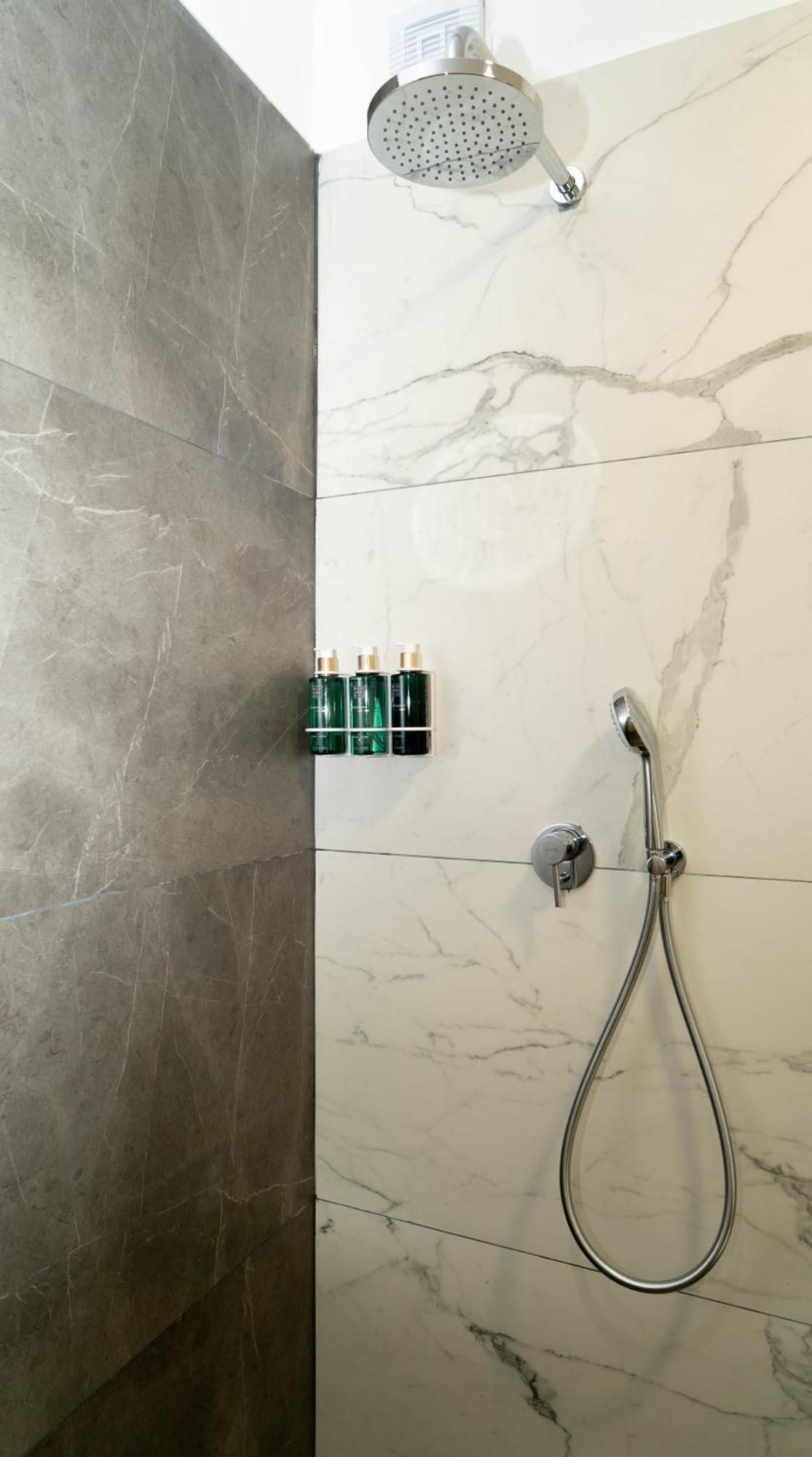 Bloom Downtown Suites Cluj-Napoca Eksteriør bilde